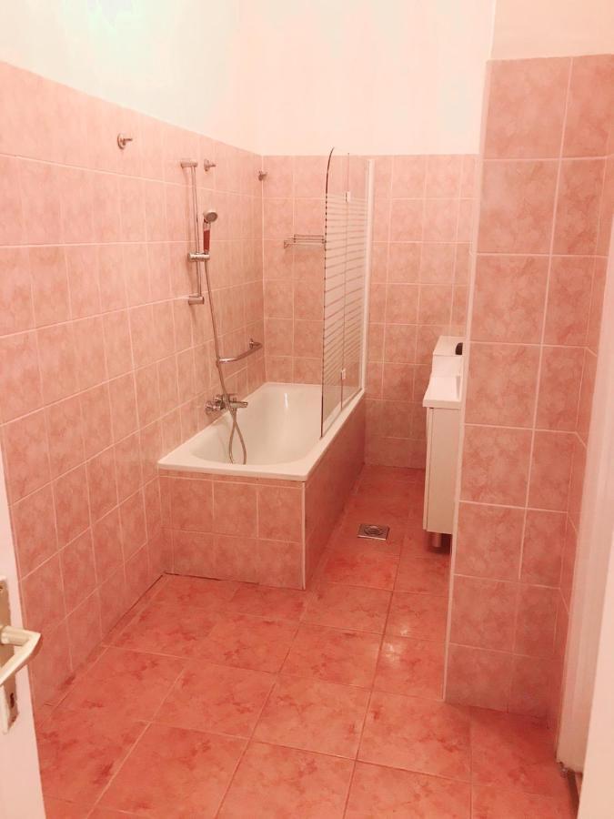 Happy Apartment In The Heart Of Budapest With 2 Rooms Esterno foto